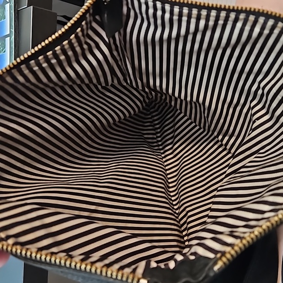 Kate Spade Black Pebbled Leather Crossbody/Shoulder Bag - Picture 7 of 11